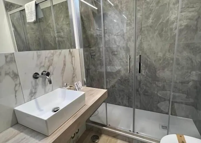 Le Petit Hotel 3*