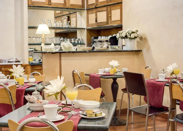 Le Petit Hotel 3*