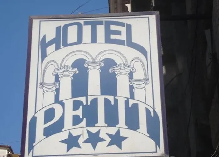 Hotel Le Petit 3*